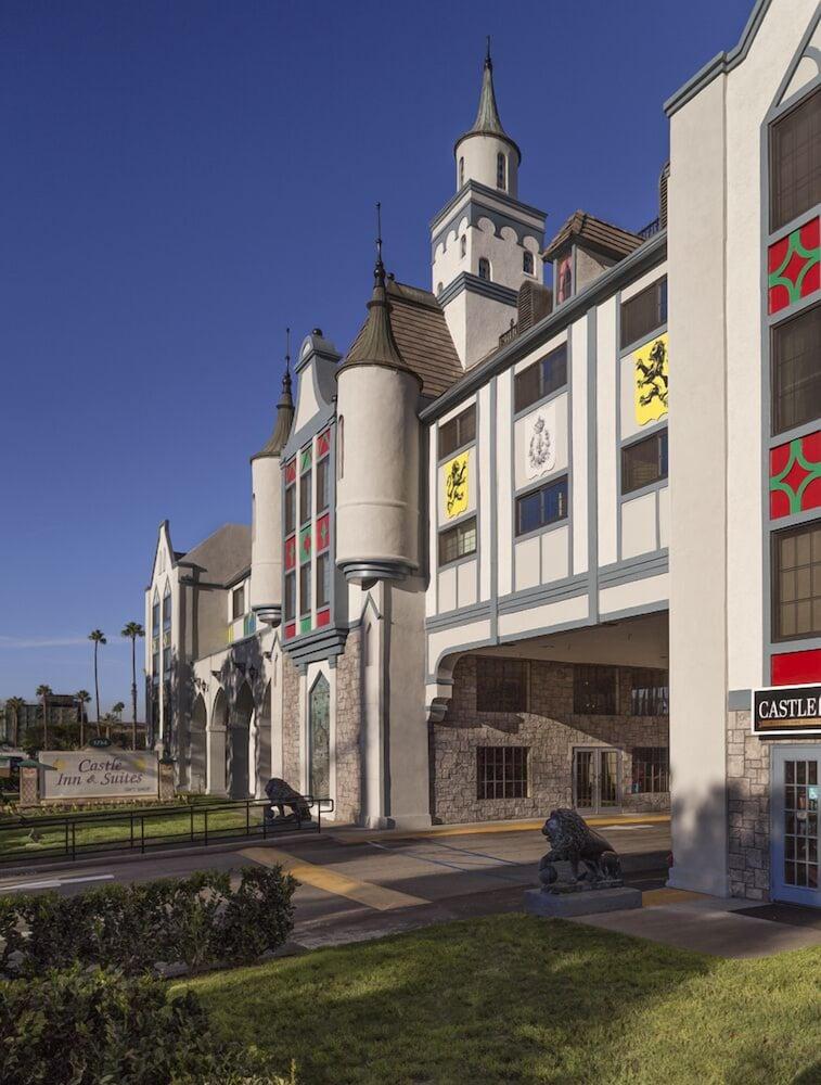 Castle Inn And Suites Anaheim Eksteriør bilde