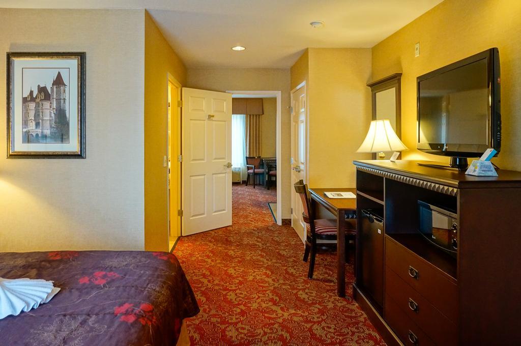 Castle Inn And Suites Anaheim Eksteriør bilde