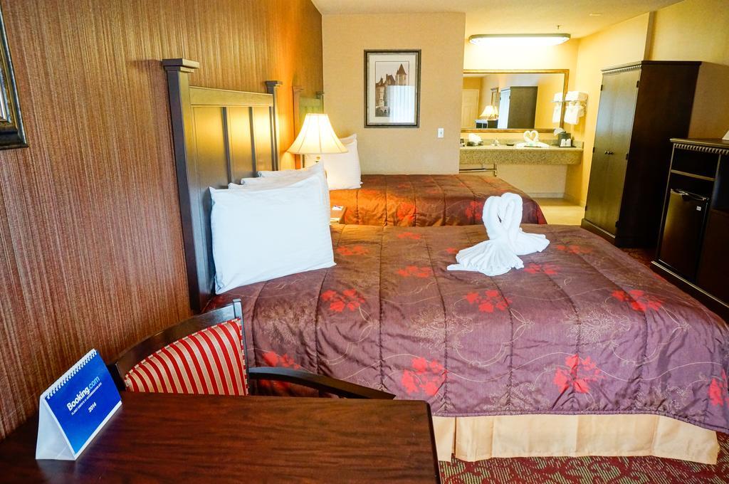 Castle Inn And Suites Anaheim Eksteriør bilde